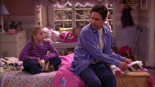 Everybody Loves Raymond Season 6 Episode 19 - Talk to Your Daughter