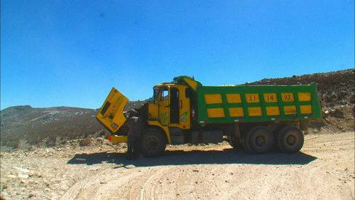 IRT Deadliest Roads Season 2 Episode 8 - Desert Disaster