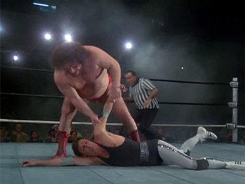 The Fall Guy Season 1 Episode 15 - Ladies on the Ropes
