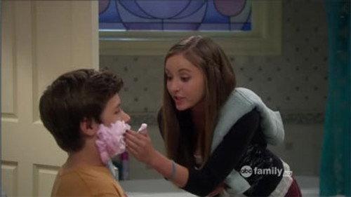 Melissa & Joey Season 2 Episode 3 - Good to Go