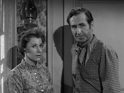 Rawhide Season 2 Episode 20 - Incident of the Dust Flower