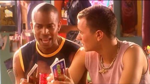 Costa! Season 2 Episode 6 - Zon, zee, sex en zombies