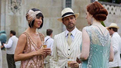 Private Eyes Season 4 Episode 1 - Family Plot