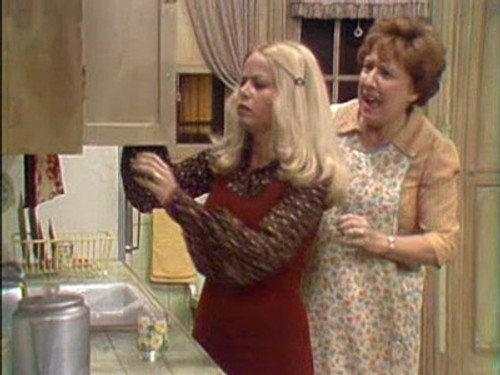 All in the Family Season 3 Episode 24 - The Battle of the Month