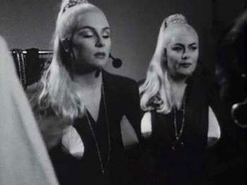 French & Saunders Season 4 Episode 4 - In Bed with French & Saunders