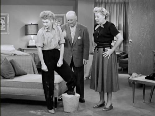 undefined Season 5 Episode 1 - Lucy Visits Grauman's