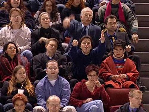 Un gars, une fille Season 5 Episode 20 - Au hockey - À la salle de bain 7 - Papa en prison