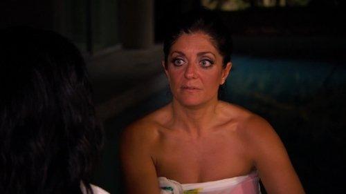 The Real Housewives of New Jersey Season 4 Episode 17 - Hot Tub of Sour Grapes