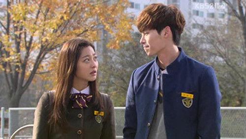 School 2013 Season 1 Episode 3 - Episode 3