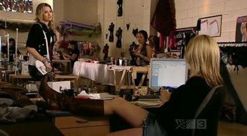 Outrageous Fortune Season 4 Episode 15 - Affection! Pooh!