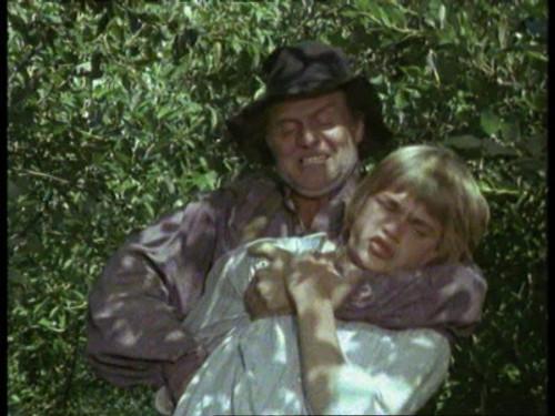 Huckleberry Finn and His Friends Season 1 Episode 13 - Huck Becomes a Victim