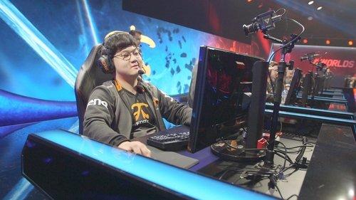 7 Days Out Season 1 Episode 6 - League of Legends