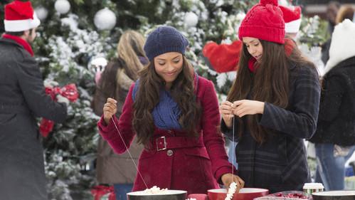 The Vampire Diaries Season 6 Episode 10 - Christmas Through Your Eyes