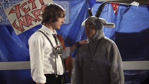 Greek Season 1 Episode 11 - A New Normal