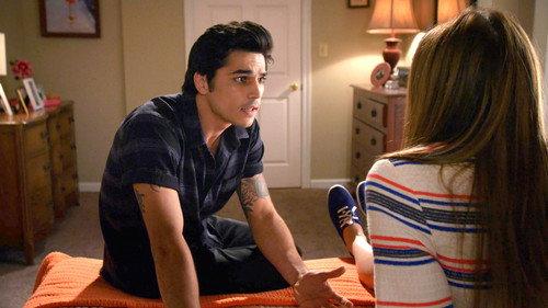 Awkward. Season 5 Episode 19 - Girls Gone Viral