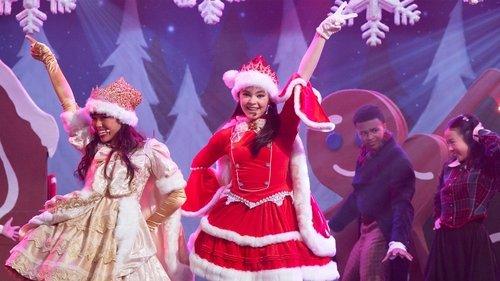 Vampirina: Teenage Vampire Season 1 Episode 10 - First Holiday