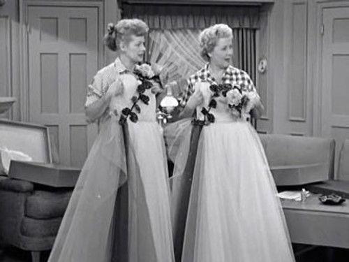 I Love Lucy Season 3 Episode 3 - Lucy and Ethel Buy the Same Dress