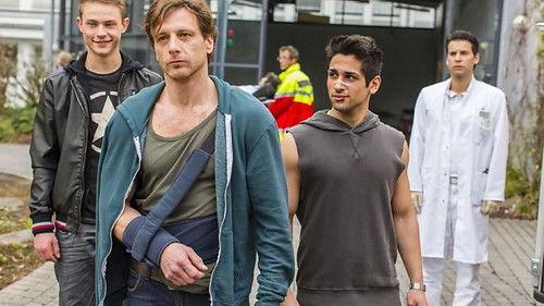 Der Lehrer Season 2 Episode 3 - Elektroschocker, Pfefferspray und ein SEK vor der Tür