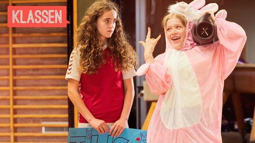 Klassen Season 13 Episode 17 - Embarrassed Clara