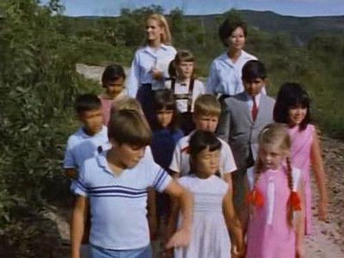 Skippy the Bush Kangaroo Season 1 Episode 33 - Ten Little Visitors