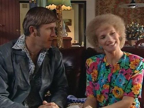 Kath & Kim Season 1 Episode 4 - Fat
