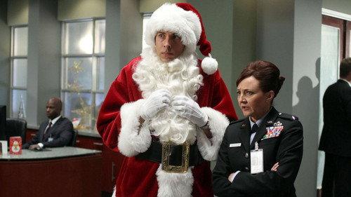 Chuck Season 5 Episode 7 - Chuck Versus the Santa Suit