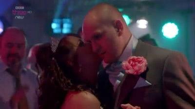 Him & Her Season 4 Episode 5 - The Disco