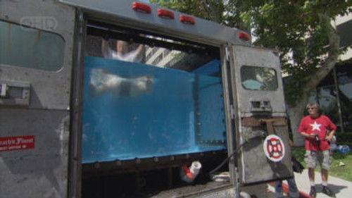 Monster Garage Season 4 Episode 3 - Armored Dunkster