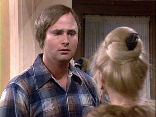 All in the Family Season 7 Episode 18 - Mike Goes Skiing