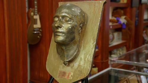 Pawn Stars Season 18 Episode 20 - Bohemian Pawnsody