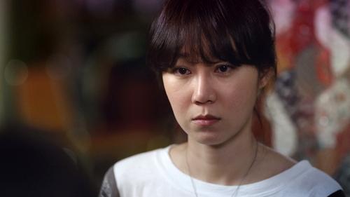 When the Camellia Blooms Season 1 Episode 2 - The Woman with the Germanium Bracelet (2)