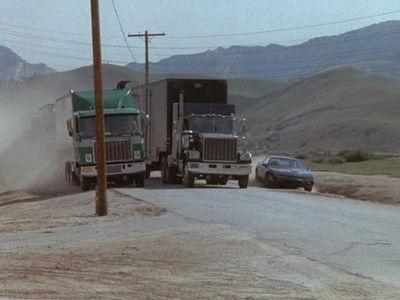 Knight Rider Season 3 Episode 18 - Ten Wheel Trouble