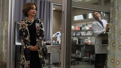 Animal Practice Season 1 Episode 5 - Who's Afraid of Virginia Coleman?