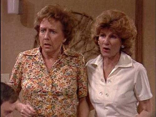 All in the Family Season 9 Episode 21 - Edith Gets Fired