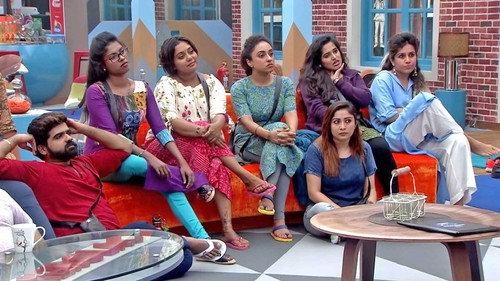 Bigg Boss Season 1 Episode 2 - Day 1: Aditi Rai gets maximum nominations for eviction
