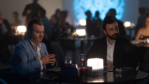 Errands Season 4 Episode 1 - Açık Artırma