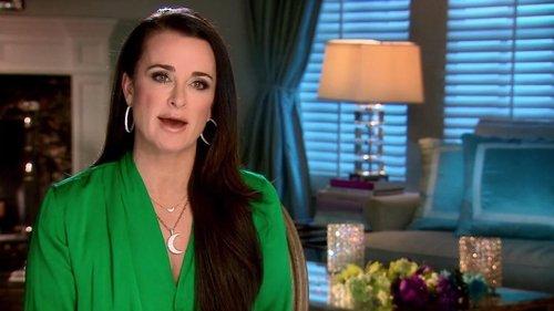 The Real Housewives of Beverly Hills Season 4 Episode 5 - Star of the Family