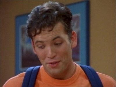 Power Rangers Season 4 Episode 38 - The Ranger Who Came in from the Gold