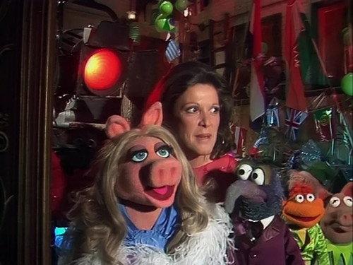 undefined Season 4 Episode 7 - Linda Lavin