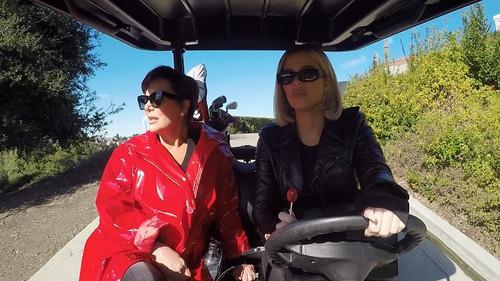 Keeping Up with the Kardashians Season 18 Episode 3 - Date My Daughter