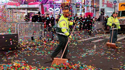 PBS News Weekend Season 10 Episode 1 - January 1, 2022