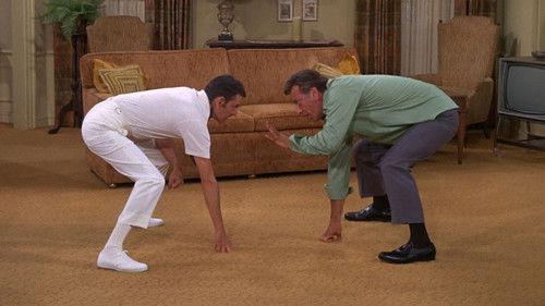 The Odd Couple Season 2 Episode 10 - Win One for Felix