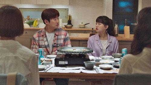 Be Melodramatic Season 1 Episode 6 - You're Growing on Me. You're Growing on Me...