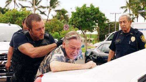 undefined Season 8 Episode 13 - O ka mea ua hala, ua hala ia (What Is Gone Is Gone)
