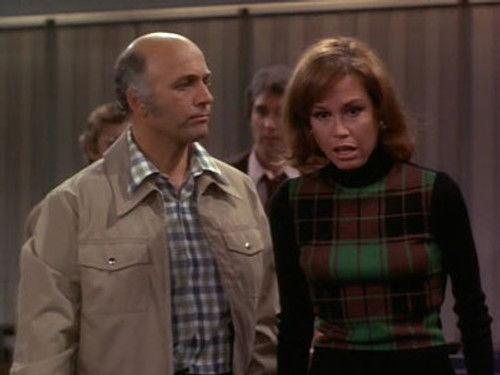 The Mary Tyler Moore Show Season 4 Episode 20 - Better Late . . . That's a Pun . . . Than Never