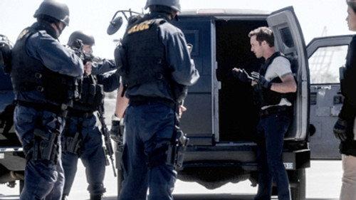 Hawaii Five-0 Season 4 Episode 22 - O ka Pili ‘Ohana Ka ‘Oi (Family Comes First)