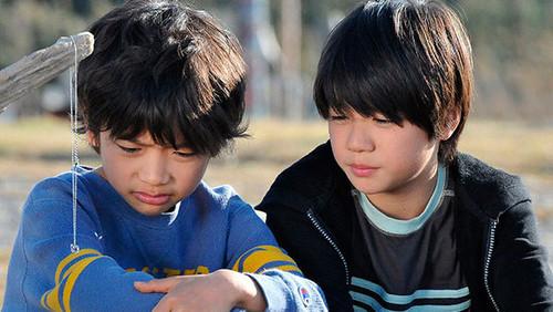 Ouroboros Season 1 Episode 1 - Man with the Golden Watch