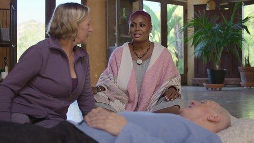 Sex, Love & Goop Season 1 Episode 3 - Your mom can’t watch this.