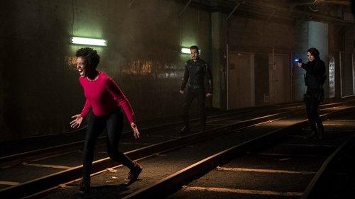 Supergirl Season 3 Episode 13 - Both Sides Now