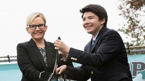 Gortimer Gibbon's Life on Normal Street Season 2 Episode 1 - Gortimer and the Blazer of Glory